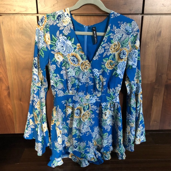 Lord & Taylor Other - Lord & Taylor Blue Floral Romper